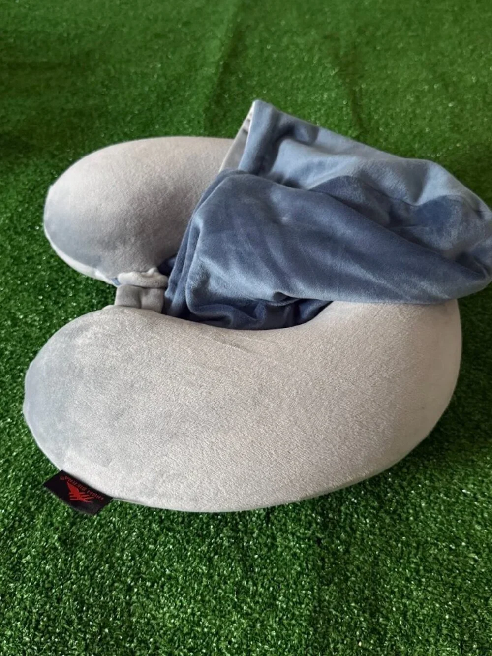 High Sierra Hooded Travel Neck Pillow Memory Foam Gray Cold Draft Light Blocker